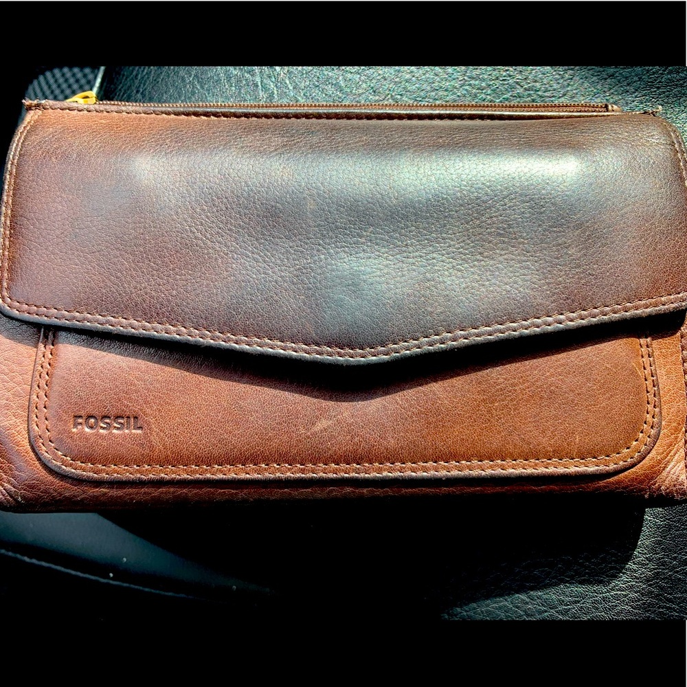 Fossil wallet